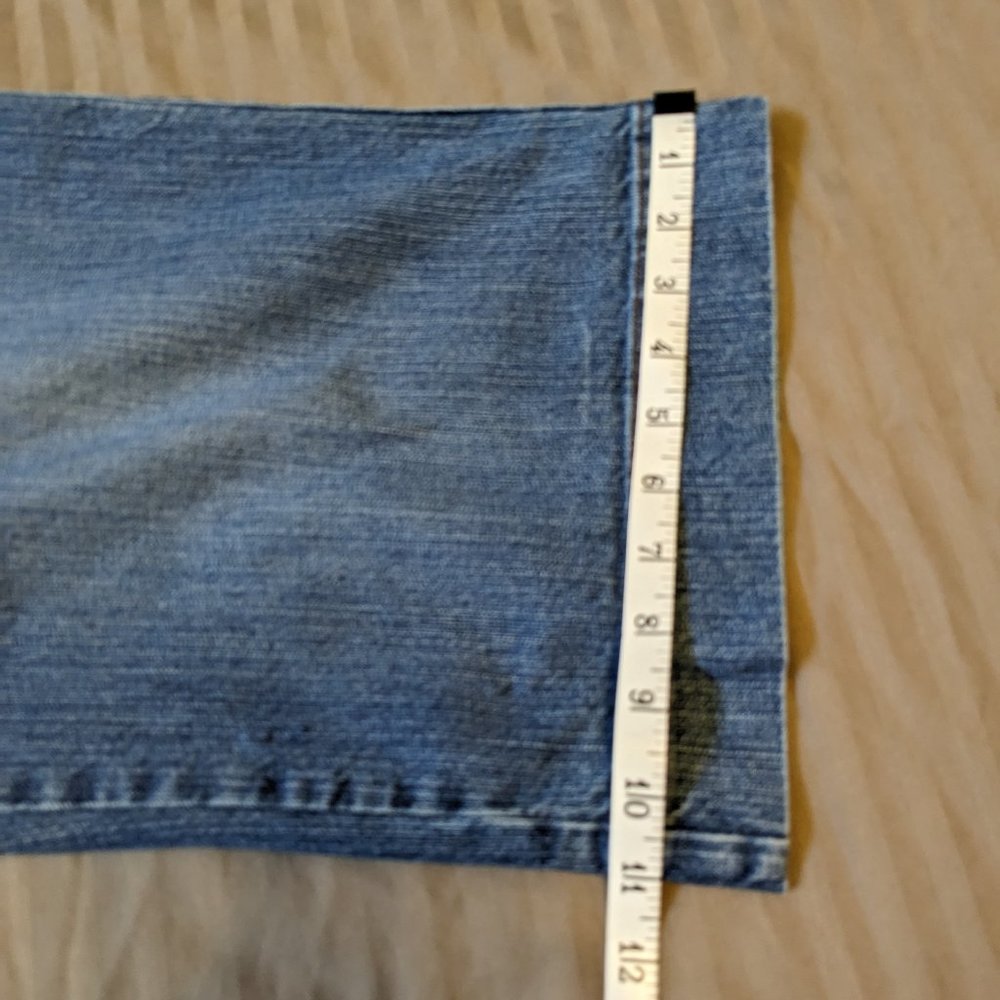 Liz Claiborne Denim Capri Straight Leg Cropped Pant Size 12 - Picture 9 of 10